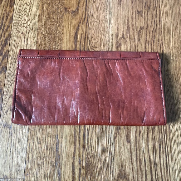 H&M Clutch - Picture 6 of 6